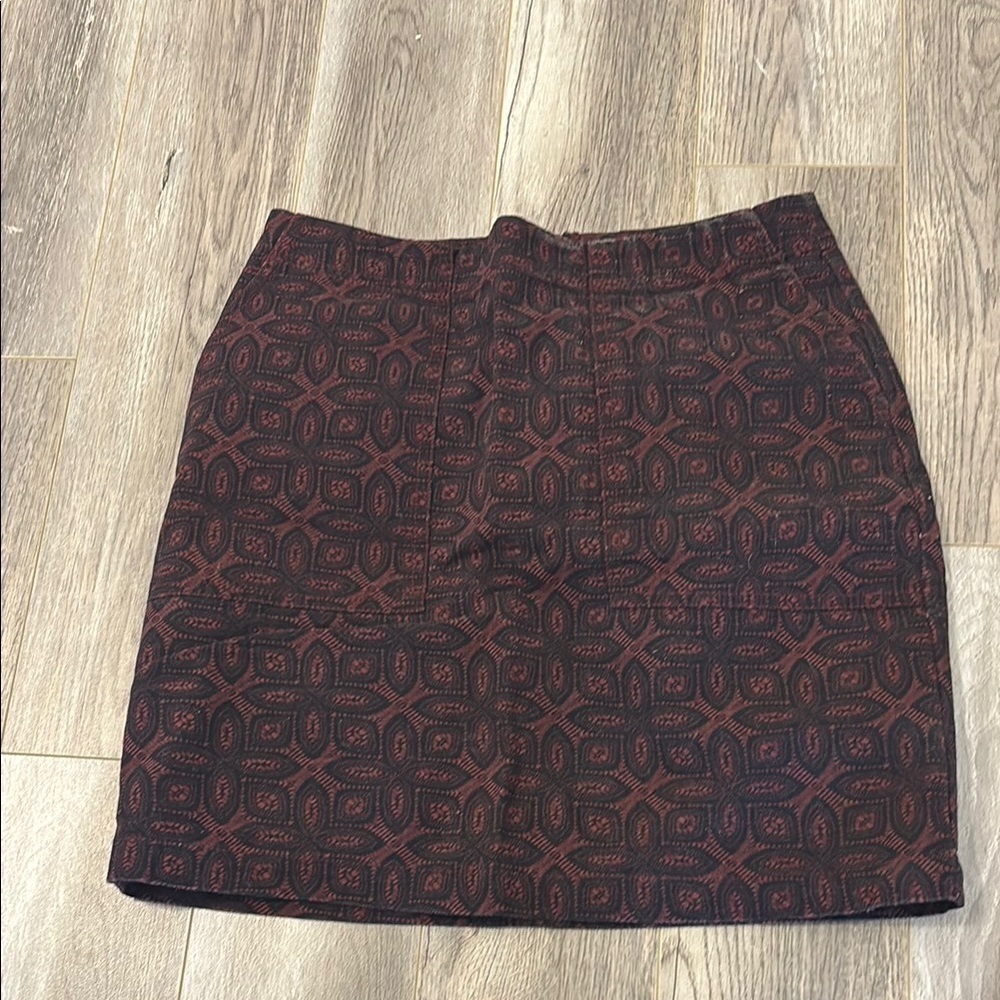 Banana Republic Red Burgundy Patterned Pencil Skirt Size 0 - Picture 9 of 11